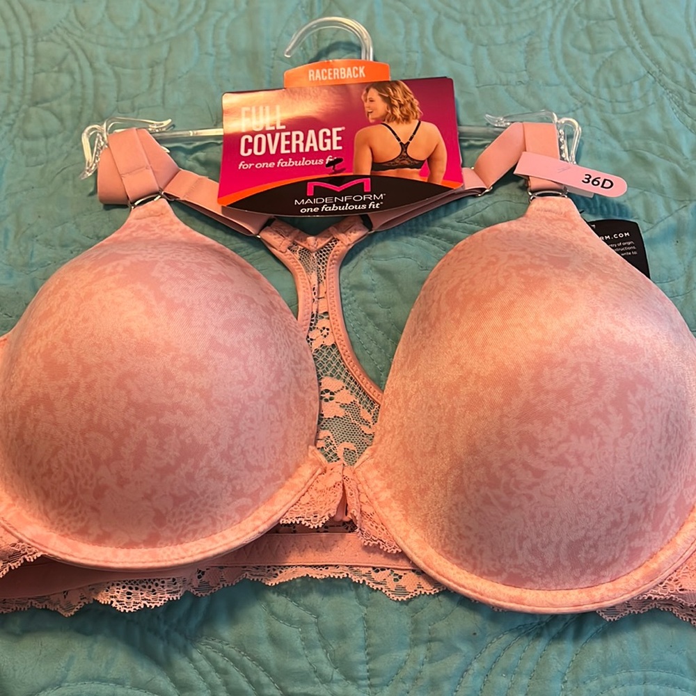 NWT Maidenform full coverage lace racerback smoothing bra